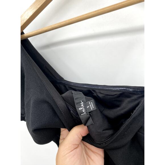 Lulu's S Black one Shoulder ruffle maxi Gown - Picture 5 of 6